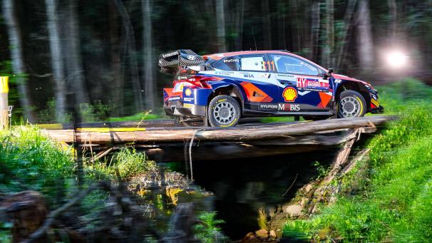 <p>Thierry Neuville (Hyundai) am Freitag auf der ersten Tagesetappe der Rallye Chile.</p>