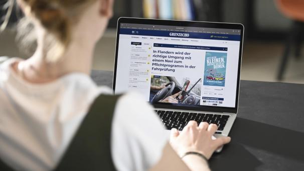 <p>Im letzten Jahr haben 425 Studentinnen und Studenten von der Möglichkeit Gebrauch gemacht und ein digitales Abonnement des GrenzEcho beantragt. Illustration: David Hagemann</p>
