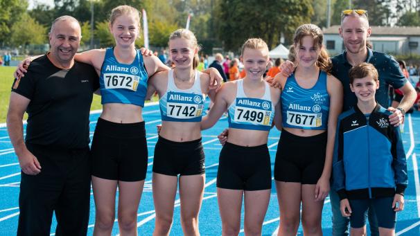 <p>Erfolgreiche Eupener Leichtathleten (von links): Trainer Bernard Mülller, Thea Cormann, Sofia Dovern, Naina Wetten, Trainer Francis Rauw und Erbo Hannon.</p>