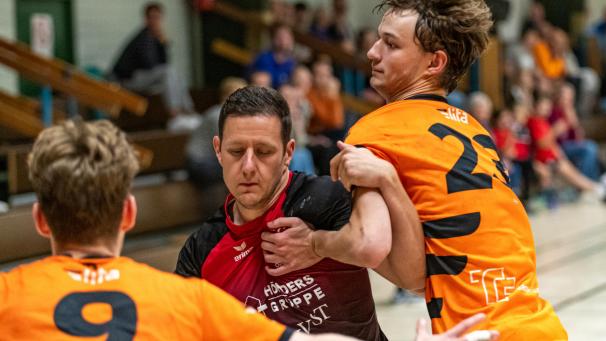 <p>Benoît Neuville fehlt dem HCER aus gutem Grund: Er heiratet am Wochenende.</p>