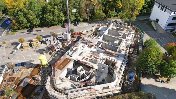 <p>Eine Baustelle, auf der die Elsen AG aktuell aktiv ist, ist die Maria-Goretti-Schule in St.Vith.</p>