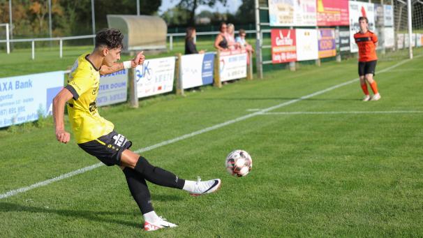 <p>Von der Bank zum Matchwinner: Mauro Lo Presti sorgte für Raeren-Eynattens Heimsieg.</p>