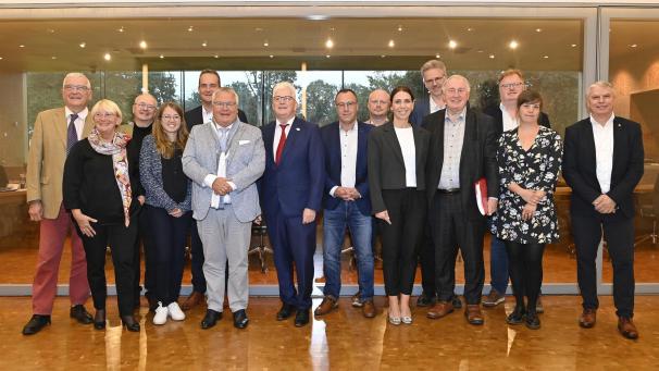 <p>Gemeinsames Treffen von Vertretern des Wallonischen Parlaments und des PDG am Donnerstagim Parlament in Eupen</p>