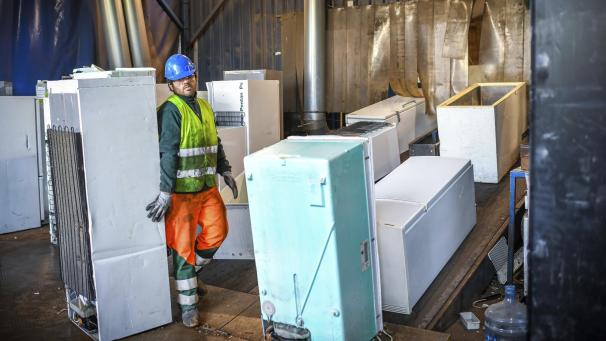 <p>Alte Elektrogroßgeräte werden aussortiert.</p>