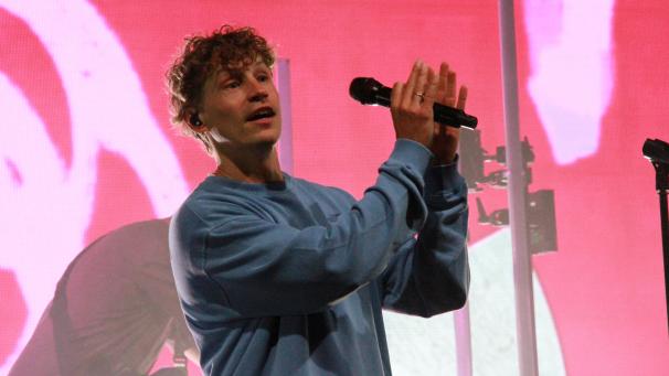 <p>Wenngleich die neueren Songs weniger bekannt sind, machte das Publikum in St.Vith gut mit.</p>