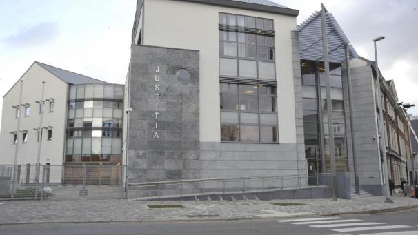 <p>B9726724616Z.1_20210413171227_000+GV2HUOJ42.1-0</p>