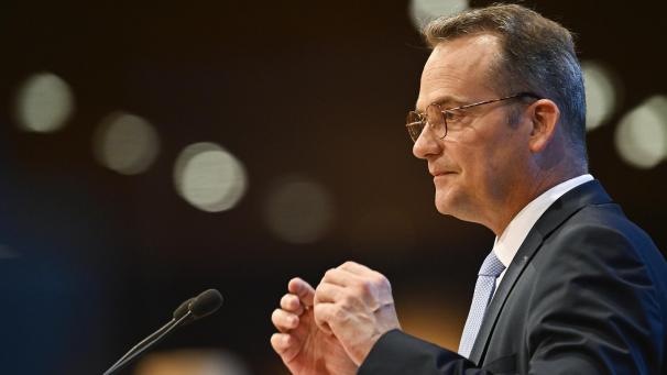 <p>Ministerpräsident Oliver Paasch hielt am Montag eine Rede zum Haushalt der DG.</p>