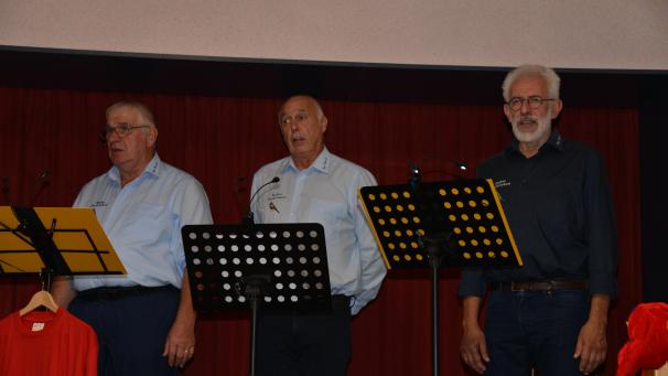 <p>Zum elfjährigen Bestehen der Rodter Möhnen 2003 sind die Buchfinken erstmals aufgetreten. Seither sind 20 Jahre vergangen.</p>