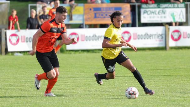 <p>Trifft auf Ex-Klub Elsaute: Malik Filali (am Ball)</p>