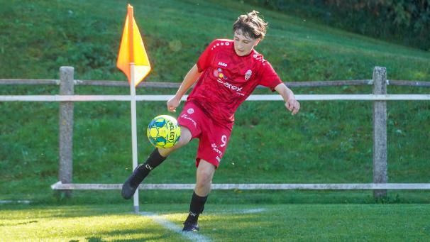 <p>Unter anderem das flinke Tempospiel von Justin Brüll soll Lontzen zu drei Punkten in St.Vith verhelfen.</p>