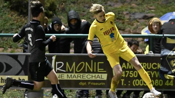 <p>Über Derbysiege gegen Honsfeld und Rocherath kämpfen sich Ivan Benker (am Ball) und die Weywertzer raus aus ihrem Zwischentief.</p>