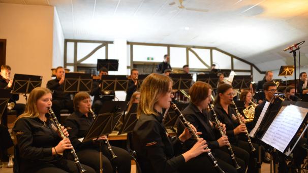 <p>Musik und Wein bekamen den Besuchern des Heppenbacher Herbstkonzertes gut.</p>