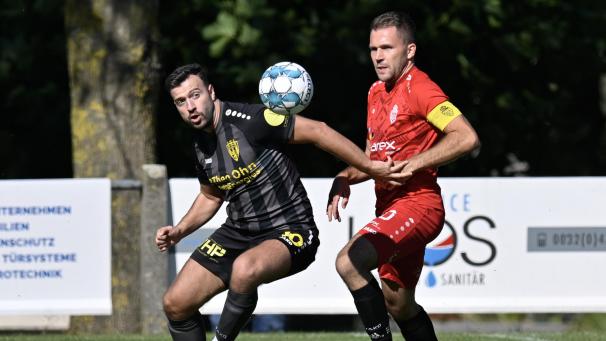 <p>Beide hatten am Wochenende nichts zu feiern: Walhorn (Gufim Asanaj, links) und Lontzen (Tom Strumphler, rechts)</p>