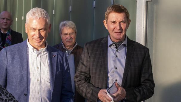 <p>Die flämische TV-Legende Luc Appermont (rechts) wird die Sondersendung moderieren.</p>