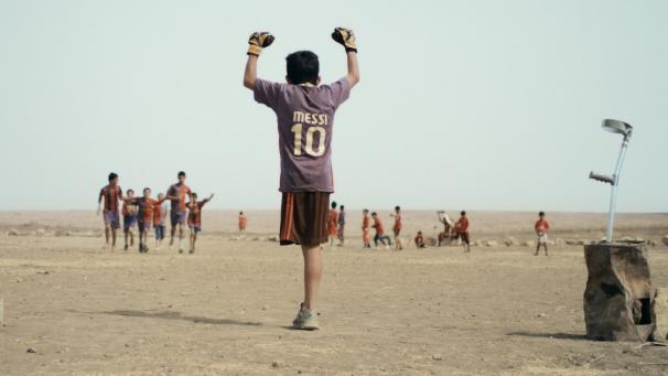 <p>„Baghdad Messi“ erzählt von einem fußballverrückten Elfjährigen, der große Herausforderungen meistern muss.</p>