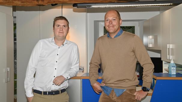 <p>Dr. Jan Berx (links) und Dr. Johan Lambertz praktizieren gemeinsam mit Dr. Frank Jacob in Eupen.</p>
