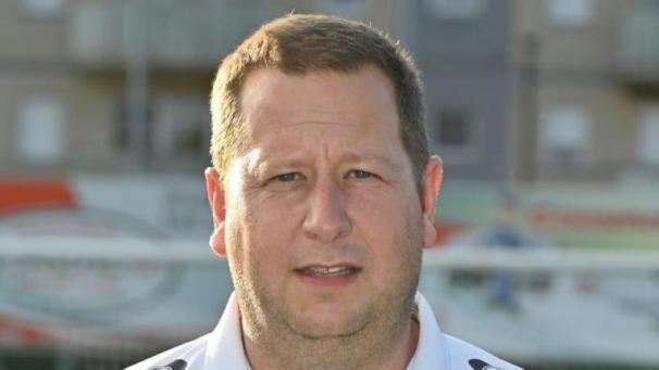 <p>B9735423579Z.1_20231106194018_000+GJONOV07S.1-0</p>