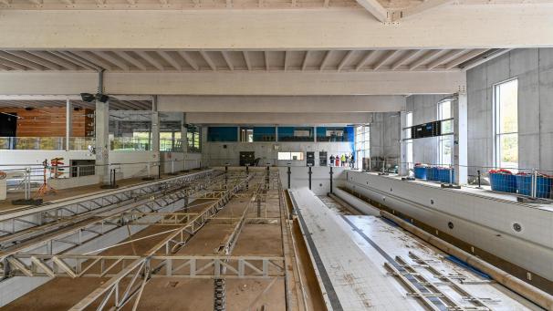 <p>Das Wetzlarbad ist eine Baustelle – und wird es noch eine Zeitlang bleiben. Anfang 2025 soll das Schwimmbad nach Sanierung wieder eröffnen.</p>