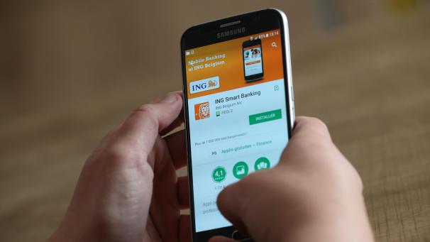 <p>Fast alle Banken des Landes stellenihrenKunden eineSmartphone-App zur Verfügung.</p>