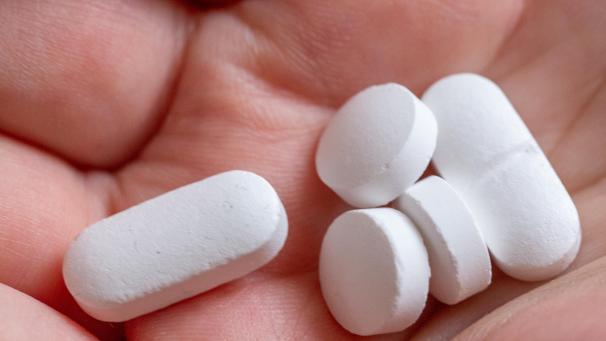 <p>Beim Kauf von Nahrungsergänzungsmitteln sollten Verbraucher aufmerksam sein: Mehr als die Häfte der getesteten Produkte waren nicht konform.</p>