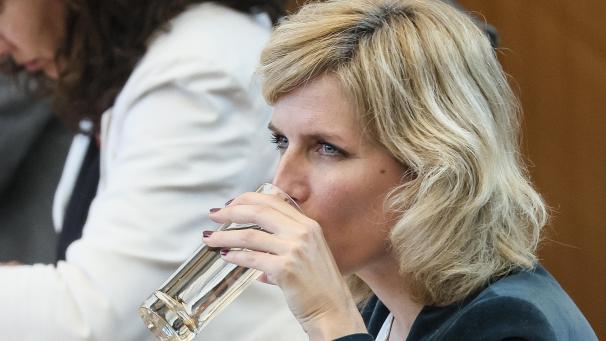 <p>Die wallonische Umweltministerin Céline Tellier wurde damit beauftragt, eine Expertengruppe zusammenzustellen, die die PFAS-Verunreinigung im Trinkwasser genauer untersuchen soll.</p>