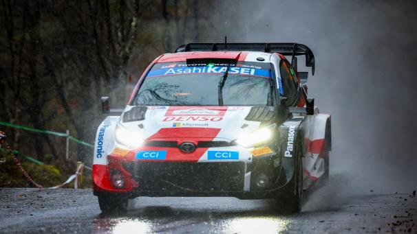 <p>Elfyn Evans (Toyota) hat souverän die Rallye Japan gewonnen.</p>