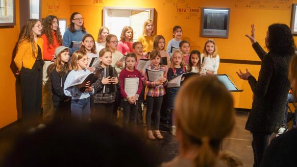 <p>Musikalische Einladung ins Eupener Stadtmuseum: Dort waren die „Chorifeen“, der Mädchenchor von Eastbelgica, zu Gast.</p>