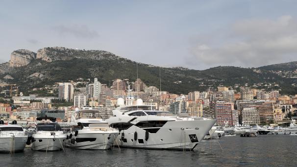 <p>Jachten liegen im Hafen von Monaco.</p>