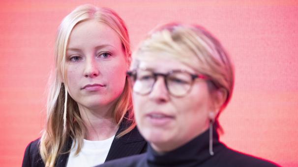 <p>Die für Entwicklungszusammenarbeit zuständige Ministerin Caroline Gennez (vorne) und die neue Vooruit-Vorsitzende Melissa Depraetere</p>