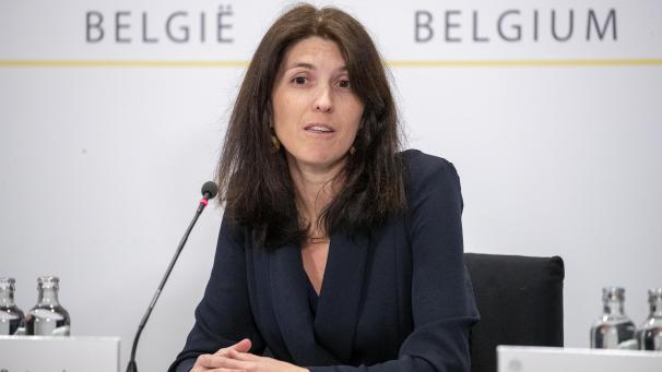 <p>Haushaltsstaatssekretärin Alexia Bertrand: „Die nächsten Regierungen werden auf allen politischen Ebenen reformieren und dabei sogar einen Gang höher schalten müssen.“</p>