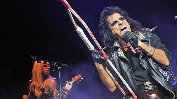 <p>Alice Cooper in Aktion</p>