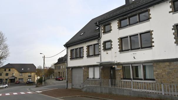 <p>Die seit drei Jahren leer stehenden Räumlichkeiten der Polizei im früheren Ameler Gendarmeriegebäude in der Alten Hofstraße werden einer gewerblichen Nutzung zugeführt.</p>