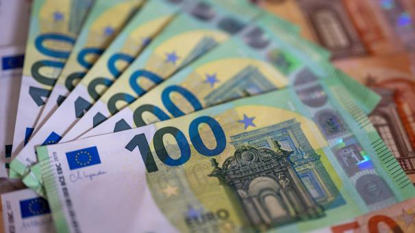 <p>Die Parteien werden sich nicht an die versprochenen Einsparungen halten.</p>