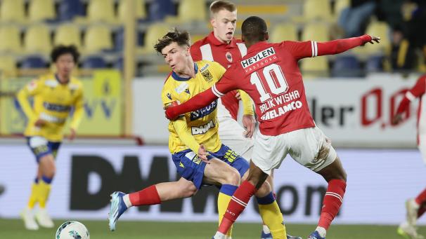 <p>Sint-Truiden und Antwerpen eröffneten den letzten Spieltag der Hinrunde mit schönen Treffern.</p>