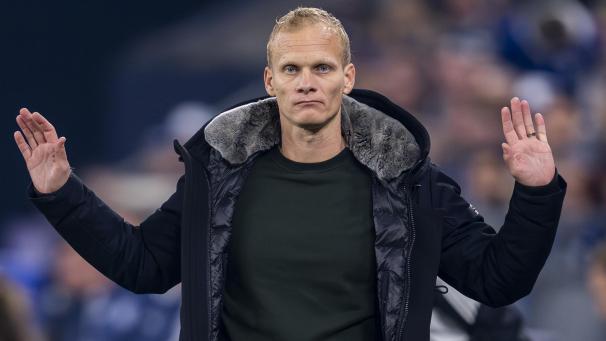 <p>Karel Geraerts und Schalke kassierten die vierte Niederlage im sechsten Spiel.</p>