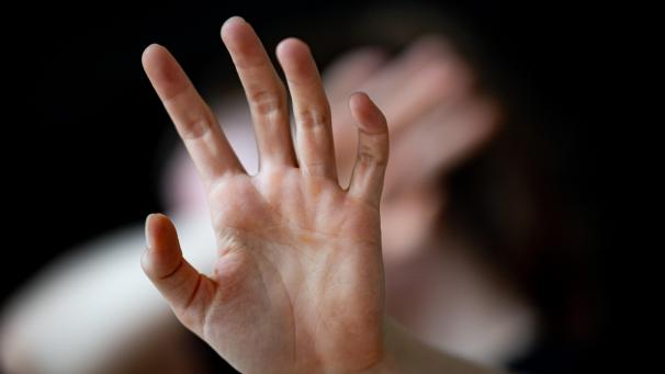 <p>Viele Beamte werden während der Arbeitszeit Gewalt konfrontiert, sowohl physischer, als auch psychicher Natur.</p>