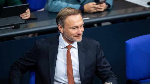 <p>Der deutsche Finanzminister Christian Lindner versichert, dass keine zusätzlichen Schulden aufgenommen werden.</p>