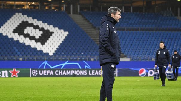 <p>Mit der Raute im Rücken bereiteten sich Mark van Bommels Antwerpener auf das Spiel gegen Donezk vor.</p>