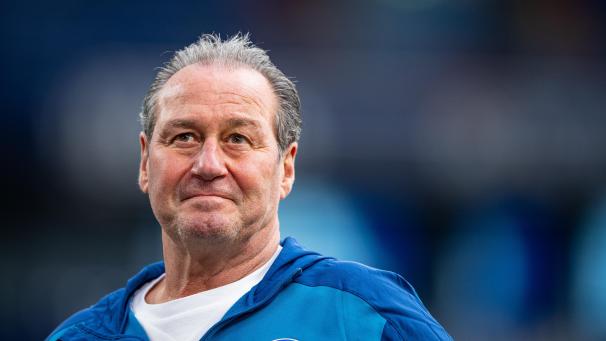 <p>Viermal hatte Huub Stevens das Traineramt auf Schalke inne. Morgen wird er 70 Jahre alt.</p>
