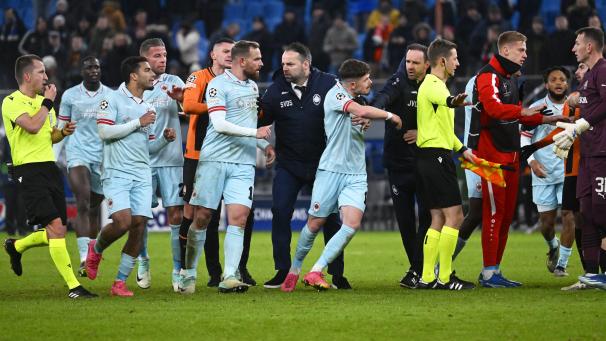 <p>Nach dem Abpfiff kam es zu einer Rudelbildung, die für Antwerpens Arbnor Muja mit Gelb-Rot endete.</p>