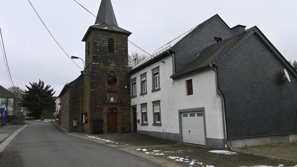 <p>Die Gemeinde Burg-Reuland hat keine Verwendung mehr für das ehemalige Rektorat in Bracht. Interessenten können das Pfarrhaus mitsamt Gartenbereich erwerben.</p>