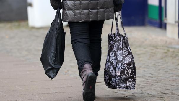 <p>Eine verzögerte Lohnindexierung führt zu einem vorübergehenden Kaufkraftverlust.</p>