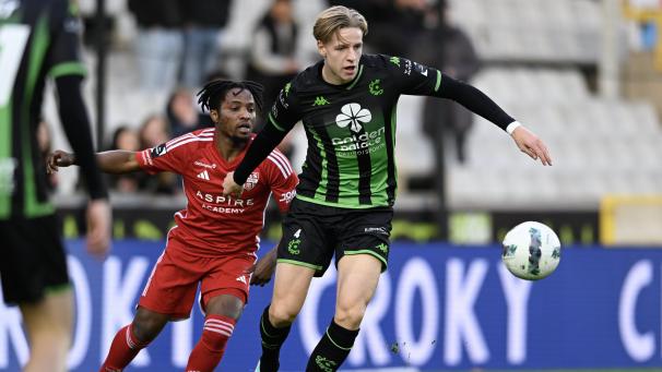 <p>Ließ zuletzt zu viele Chancen aus: AS-Angreifer Isaac Nuhu (links).</p>