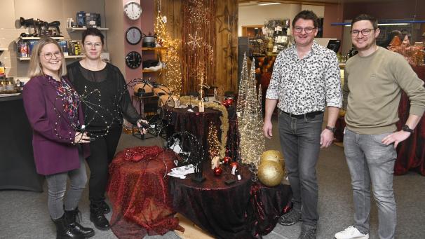 <p>Im Elektrofachhandel EPS gab es u.a. Weihnachtsbeleuchtung zu Sonderkonditionen.</p>