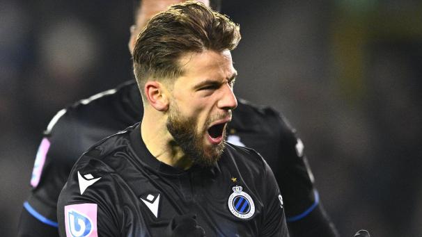 <p>Philip Zinckernagel trifft zum 2:0.</p>