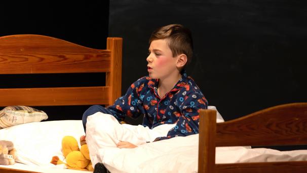 <p>Peterchen streitet sich häufig mit seiner Schwester.</p>