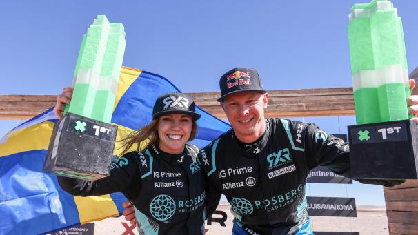<p>Johan Kristoffersson und Mikaela Ahlin-Kottulinsky feiern den Titel.</p>