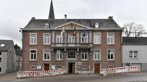 <p>Der Gemeidehausumbau wird teurer als gedacht.</p>