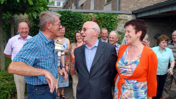 <p>Bruno Heck mit einigen Weggefährten, Roland Palm und Anita Mertens-Schroeder.</p>