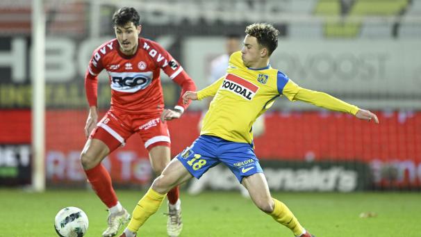 <p>Kortrijk und Westerlo eröffneten den Spieltag.</p>